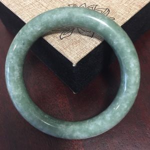 Faux Jade Like Bangle Bracelet 58mm